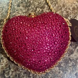 Elegant Heart-Shaped “Valentines Gift “Red Clutch 💖💖💖
